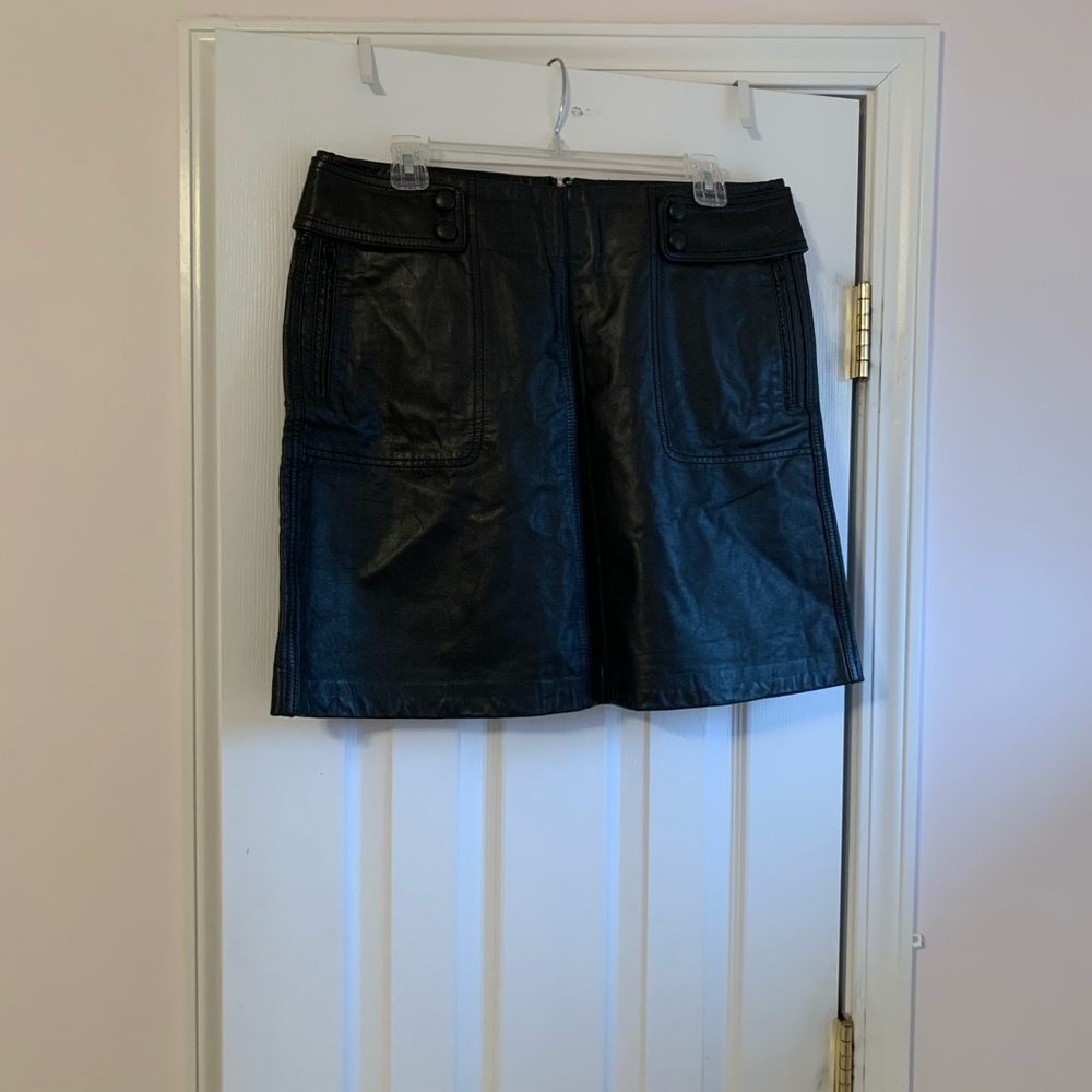 Timmy Hilfiger black leather mini skirt